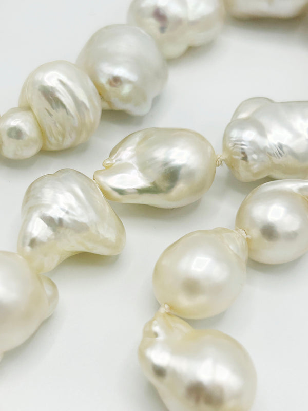 TOH - Necklace 1 long strand South Sea Burma Pearls