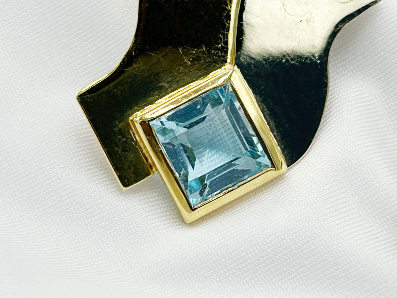 TOH - Earrings "Idea" Blue Topaz set with Diamonds