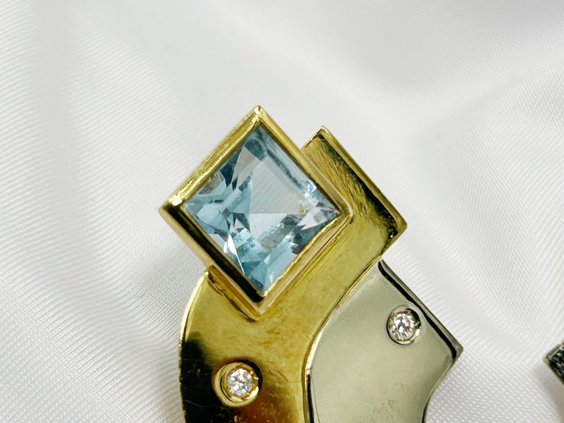 TOH - Earrings "Idea" Blue Topaz set with Diamonds